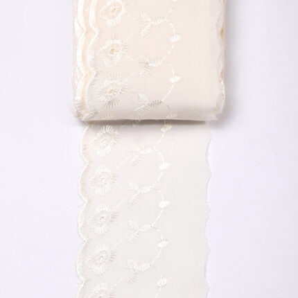 8cm Ecru Broderie Anglaise Trim